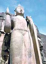 Aukana Buddha statue