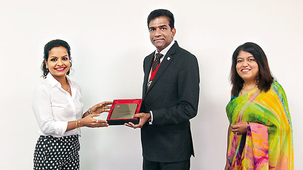 ACCA Sri Lanka holds new member ceremony and Advocacy Awards | Print ...