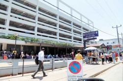 Fewer crowds at Passport Office